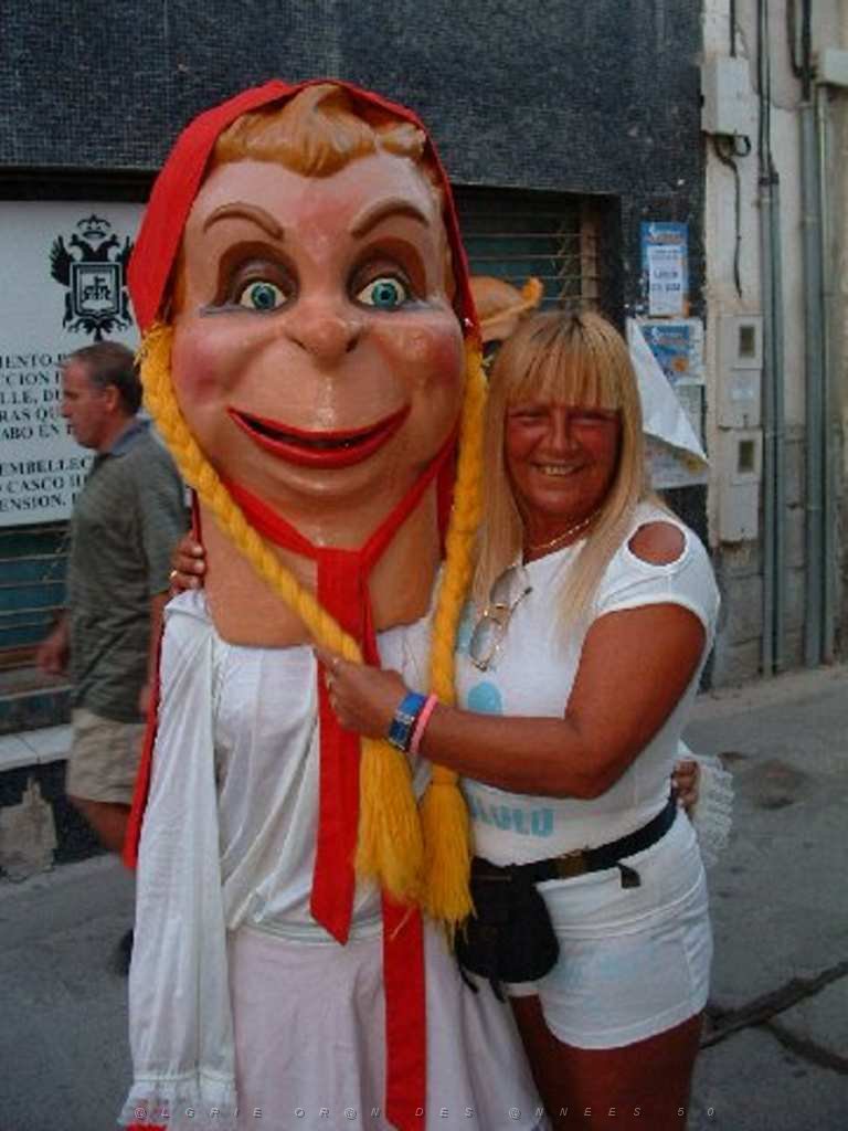 201 KATY FETE EN ESPAGNE 2004.JPG